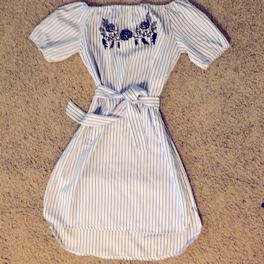 NWOT Sexy Off Shoulder Mini